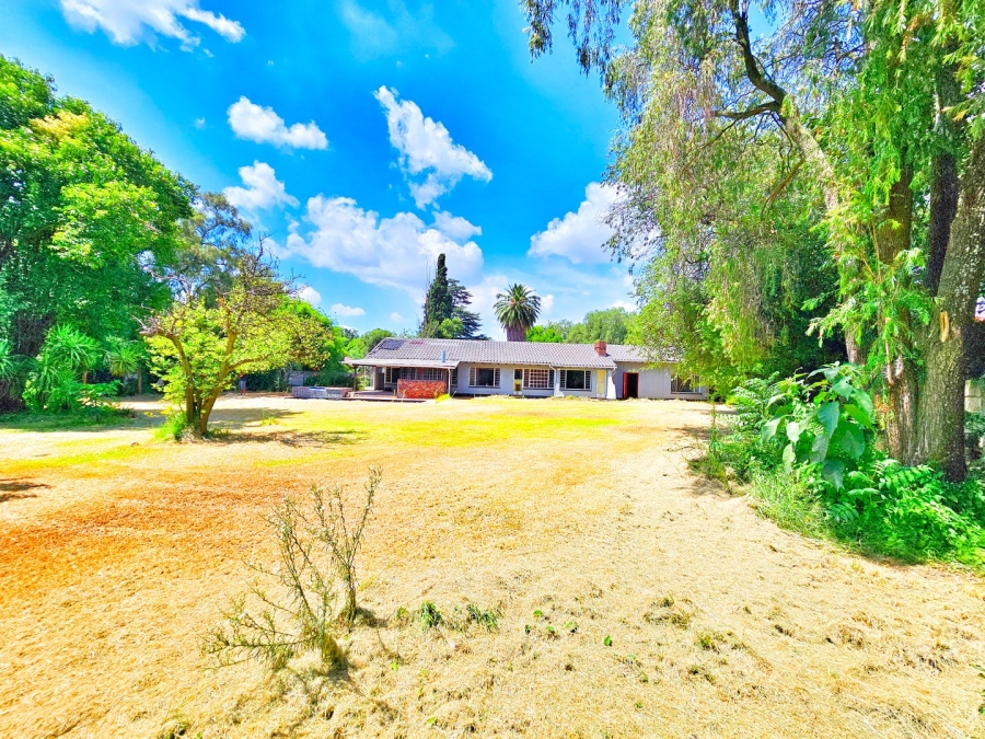 5 Bedroom Property for Sale in Vaalpark Free State